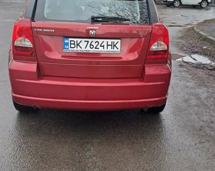 Красный Додж Калибер, объемом двигателя 1.8 л и пробегом 149 тыс. км за 6800 $, фото 4 на Automoto.ua