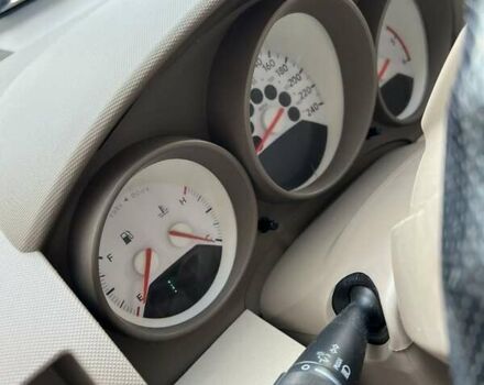 Красный Додж Калибер, объемом двигателя 1.97 л и пробегом 239 тыс. км за 6500 $, фото 10 на Automoto.ua