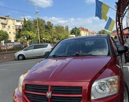 Красный Додж Калибер, объемом двигателя 1.97 л и пробегом 239 тыс. км за 6500 $, фото 1 на Automoto.ua