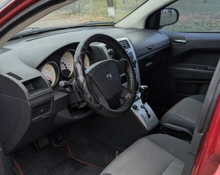 Красный Додж Калибер, объемом двигателя 2 л и пробегом 205 тыс. км за 7800 $, фото 10 на Automoto.ua