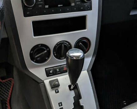 Красный Додж Калибер, объемом двигателя 2 л и пробегом 205 тыс. км за 7800 $, фото 16 на Automoto.ua