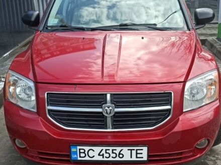 Красный Додж Калибер, объемом двигателя 2 л и пробегом 250 тыс. км за 5700 $, фото 1 на Automoto.ua