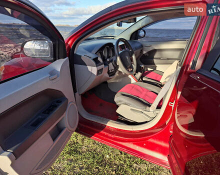 Красный Додж Калибер, объемом двигателя 2 л и пробегом 334 тыс. км за 6500 $, фото 1 на Automoto.ua