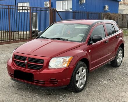 Красный Додж Калибер, объемом двигателя 2 л и пробегом 280 тыс. км за 2850 $, фото 1 на Automoto.ua
