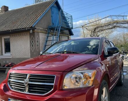 Красный Додж Калибер, объемом двигателя 1.8 л и пробегом 162 тыс. км за 7500 $, фото 1 на Automoto.ua