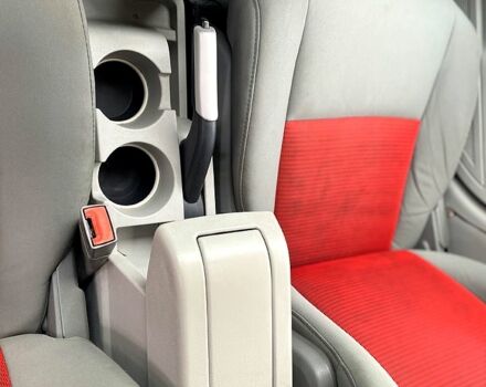 Додж Калибер, объемом двигателя 2 л и пробегом 250 тыс. км за 3070 $, фото 12 на Automoto.ua