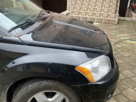 Додж Калибер, объемом двигателя 2.4 л и пробегом 300 тыс. км за 2700 $, фото 1 на Automoto.ua