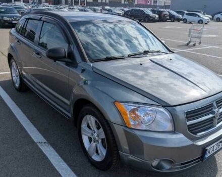 Серый Додж Калибер, объемом двигателя 2 л и пробегом 177 тыс. км за 7700 $, фото 3 на Automoto.ua