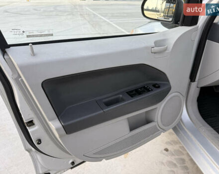 Серый Додж Калибер, объемом двигателя 2 л и пробегом 210 тыс. км за 4400 $, фото 16 на Automoto.ua