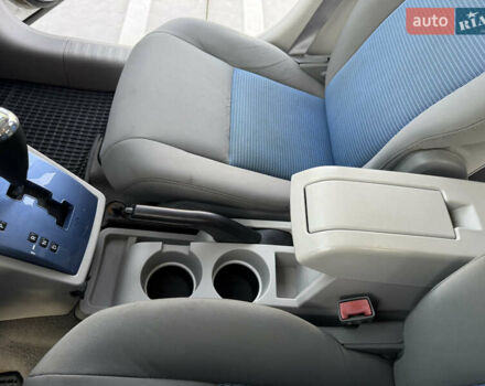 Серый Додж Калибер, объемом двигателя 2 л и пробегом 210 тыс. км за 4400 $, фото 26 на Automoto.ua