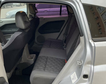 Серый Додж Калибер, объемом двигателя 1.8 л и пробегом 331 тыс. км за 4200 $, фото 9 на Automoto.ua