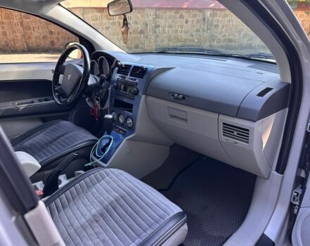 Серый Додж Калибер, объемом двигателя 2.4 л и пробегом 160 тыс. км за 7100 $, фото 5 на Automoto.ua