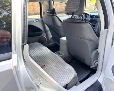 Серый Додж Калибер, объемом двигателя 2.4 л и пробегом 160 тыс. км за 7100 $, фото 4 на Automoto.ua