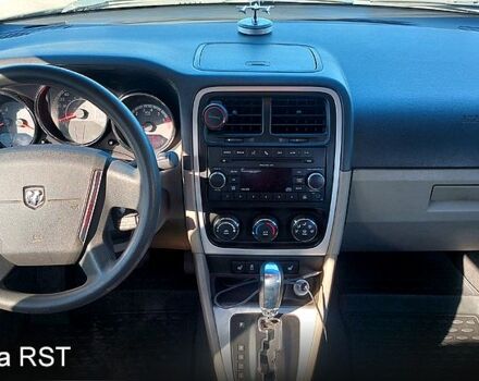 Сірий Додж Caliber, об'ємом двигуна 2 л та пробігом 289 тис. км за 6900 $, фото 7 на Automoto.ua