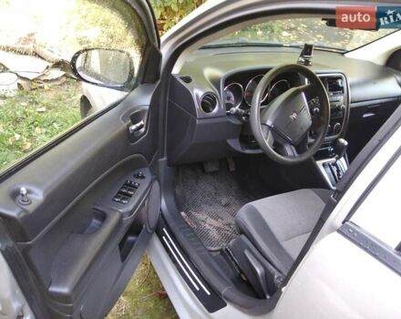 Серый Додж Калибер, объемом двигателя 2 л и пробегом 210 тыс. км за 7000 $, фото 10 на Automoto.ua