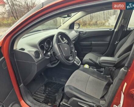 Помаранчевий Додж Caliber, об'ємом двигуна 2 л та пробігом 290 тис. км за 6500 $, фото 4 на Automoto.ua