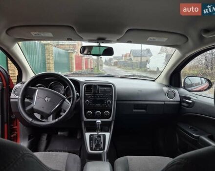 Помаранчевий Додж Caliber, об'ємом двигуна 2 л та пробігом 290 тис. км за 6500 $, фото 5 на Automoto.ua