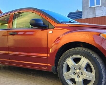 Оранжевый Додж Калибер, объемом двигателя 2 л и пробегом 106 тыс. км за 7500 $, фото 1 на Automoto.ua