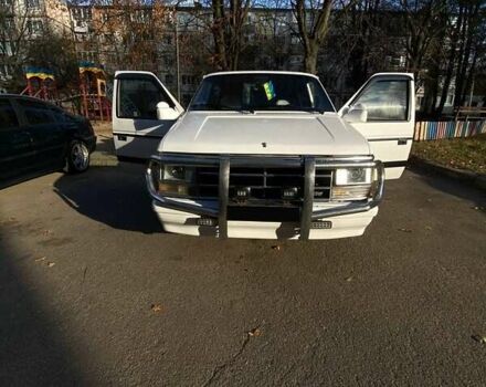 Белый Додж Караван, объемом двигателя 2.97 л и пробегом 300 тыс. км за 4300 $, фото 7 на Automoto.ua