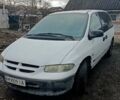 Белый Додж Караван, объемом двигателя 2.5 л и пробегом 200 тыс. км за 2600 $, фото 1 на Automoto.ua