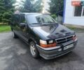 Черный Додж Караван, объемом двигателя 3.3 л и пробегом 330 тыс. км за 1500 $, фото 1 на Automoto.ua