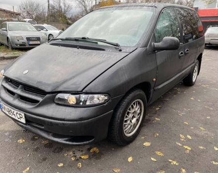 Черный Додж Караван, объемом двигателя 2.5 л и пробегом 400 тыс. км за 2300 $, фото 1 на Automoto.ua