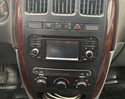 Черный Додж Караван, объемом двигателя 2.5 л и пробегом 393 тыс. км за 4000 $, фото 5 на Automoto.ua