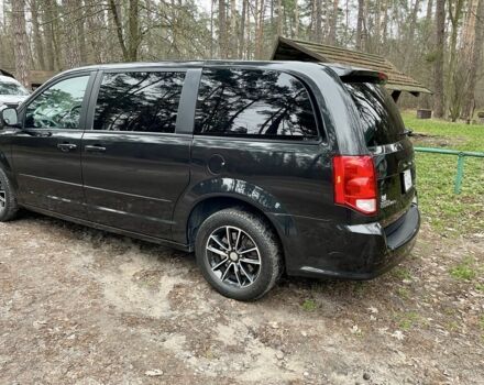 Чорний Додж Caravan, об'ємом двигуна 3.6 л та пробігом 129 тис. км за 13700 $, фото 2 на Automoto.ua