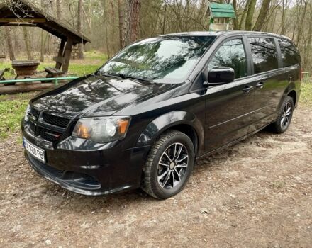 Чорний Додж Caravan, об'ємом двигуна 3.6 л та пробігом 129 тис. км за 13700 $, фото 4 на Automoto.ua
