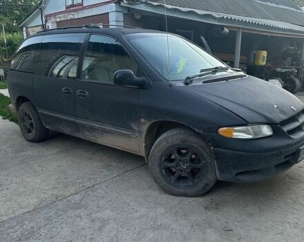 Чорний Додж Caravan, об'ємом двигуна 2.5 л та пробігом 247 тис. км за 2005 $, фото 1 на Automoto.ua