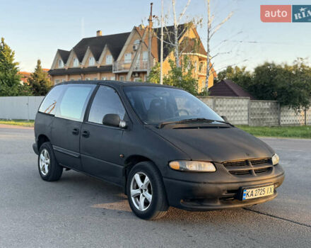 Чорний Додж Caravan, об'ємом двигуна 2.5 л та пробігом 415 тис. км за 2900 $, фото 1 на Automoto.ua