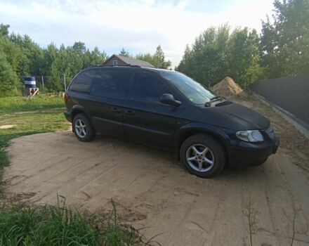 Чорний Додж Caravan, об'ємом двигуна 2 л та пробігом 1 тис. км за 3900 $, фото 1 на Automoto.ua