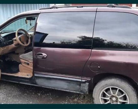 Коричневий Додж Caravan, об'ємом двигуна 3 л та пробігом 250 тис. км за 3400 $, фото 1 на Automoto.ua