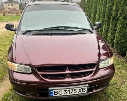 Коричневый Додж Караван, объемом двигателя 2.4 л и пробегом 270 тыс. км за 2200 $, фото 1 на Automoto.ua