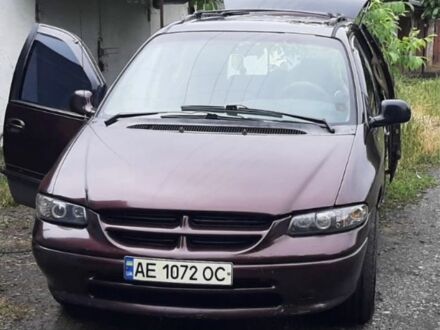 Додж Караван 1997 в Кривом Роге на Automoto.ua Коричневый Додж Караван, объемом двигателя 3 л и пробегом 250 тыс. км за 3400 $, фото 1 на Automoto.ua