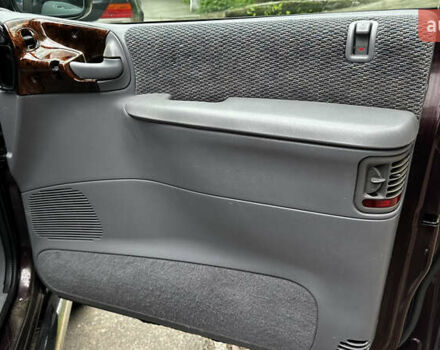 Красный Додж Караван, объемом двигателя 3.3 л и пробегом 230 тыс. км за 4700 $, фото 6 на Automoto.ua