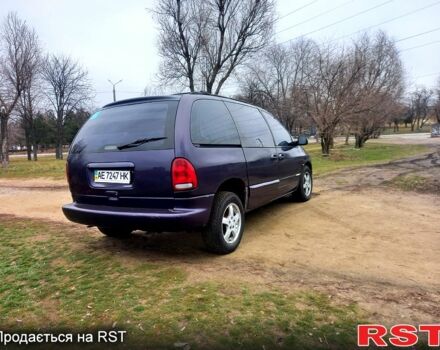 Додж Caravan, об'ємом двигуна 3.8 л та пробігом 225 тис. км за 3800 $, фото 9 на Automoto.ua