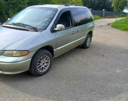 Серый Додж Караван, объемом двигателя 2.97 л и пробегом 300 тыс. км за 900 $, фото 7 на Automoto.ua