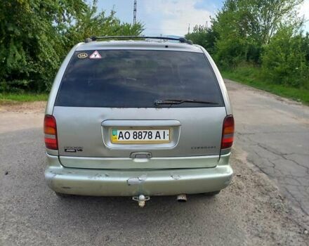 Серый Додж Караван, объемом двигателя 2.97 л и пробегом 300 тыс. км за 1100 $, фото 4 на Automoto.ua