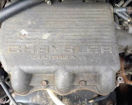 Серый Додж Караван, объемом двигателя 2.97 л и пробегом 300 тыс. км за 1100 $, фото 8 на Automoto.ua