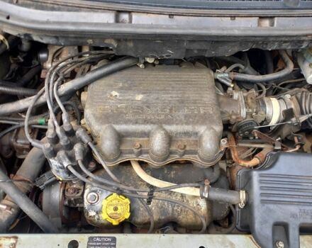 Серый Додж Караван, объемом двигателя 3 л и пробегом 400 тыс. км за 900 $, фото 7 на Automoto.ua