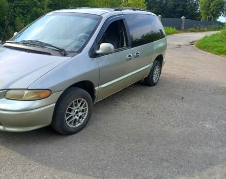 Серый Додж Караван, объемом двигателя 3 л и пробегом 400 тыс. км за 900 $, фото 6 на Automoto.ua