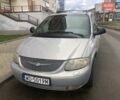 Серый Додж Караван, объемом двигателя 3.3 л и пробегом 300 тыс. км за 3000 $, фото 1 на Automoto.ua