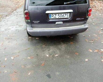 Серый Додж Караван, объемом двигателя 0 л и пробегом 330 тыс. км за 1500 $, фото 2 на Automoto.ua