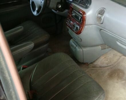 Сірий Додж Caravan, об'ємом двигуна 0 л та пробігом 250 тис. км за 1500 $, фото 2 на Automoto.ua