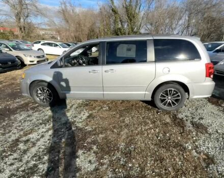 Сірий Додж Caravan, об'ємом двигуна 3.6 л та пробігом 135 тис. км за 13000 $, фото 1 на Automoto.ua