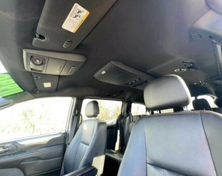 Сірий Додж Caravan, об'ємом двигуна 3.6 л та пробігом 135 тис. км за 13000 $, фото 7 на Automoto.ua