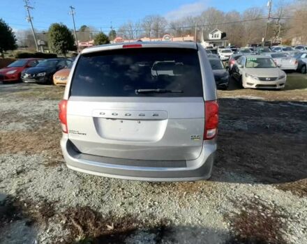 Сірий Додж Caravan, об'ємом двигуна 3.6 л та пробігом 135 тис. км за 13000 $, фото 2 на Automoto.ua