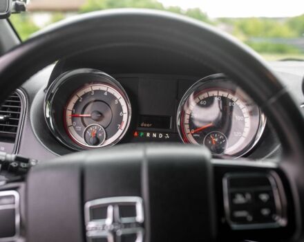 Серый Додж Караван, объемом двигателя 3.6 л и пробегом 340 тыс. км за 13300 $, фото 22 на Automoto.ua