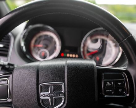 Серый Додж Караван, объемом двигателя 3.6 л и пробегом 340 тыс. км за 13300 $, фото 17 на Automoto.ua